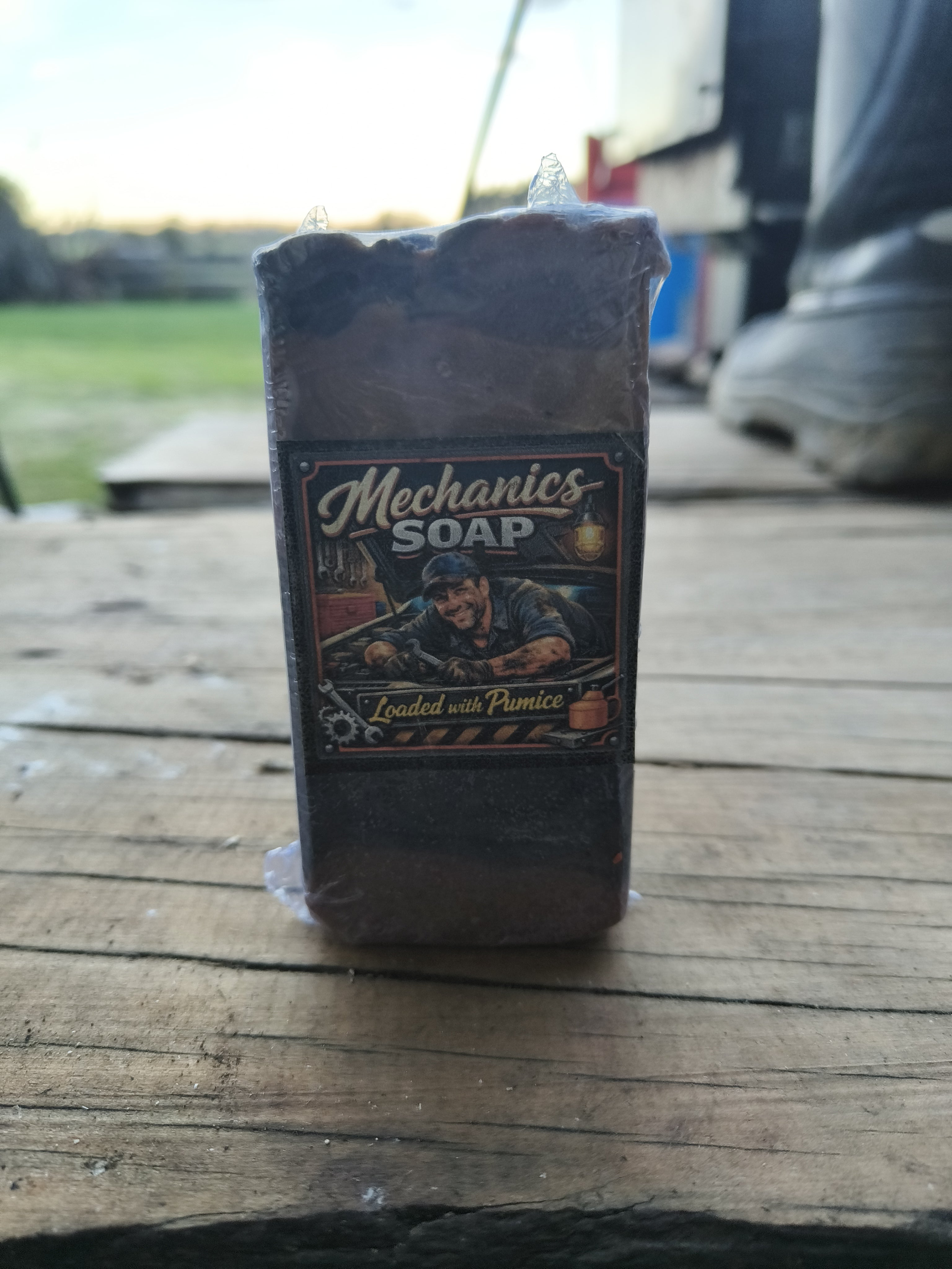 Mechanics Soap with Pumice