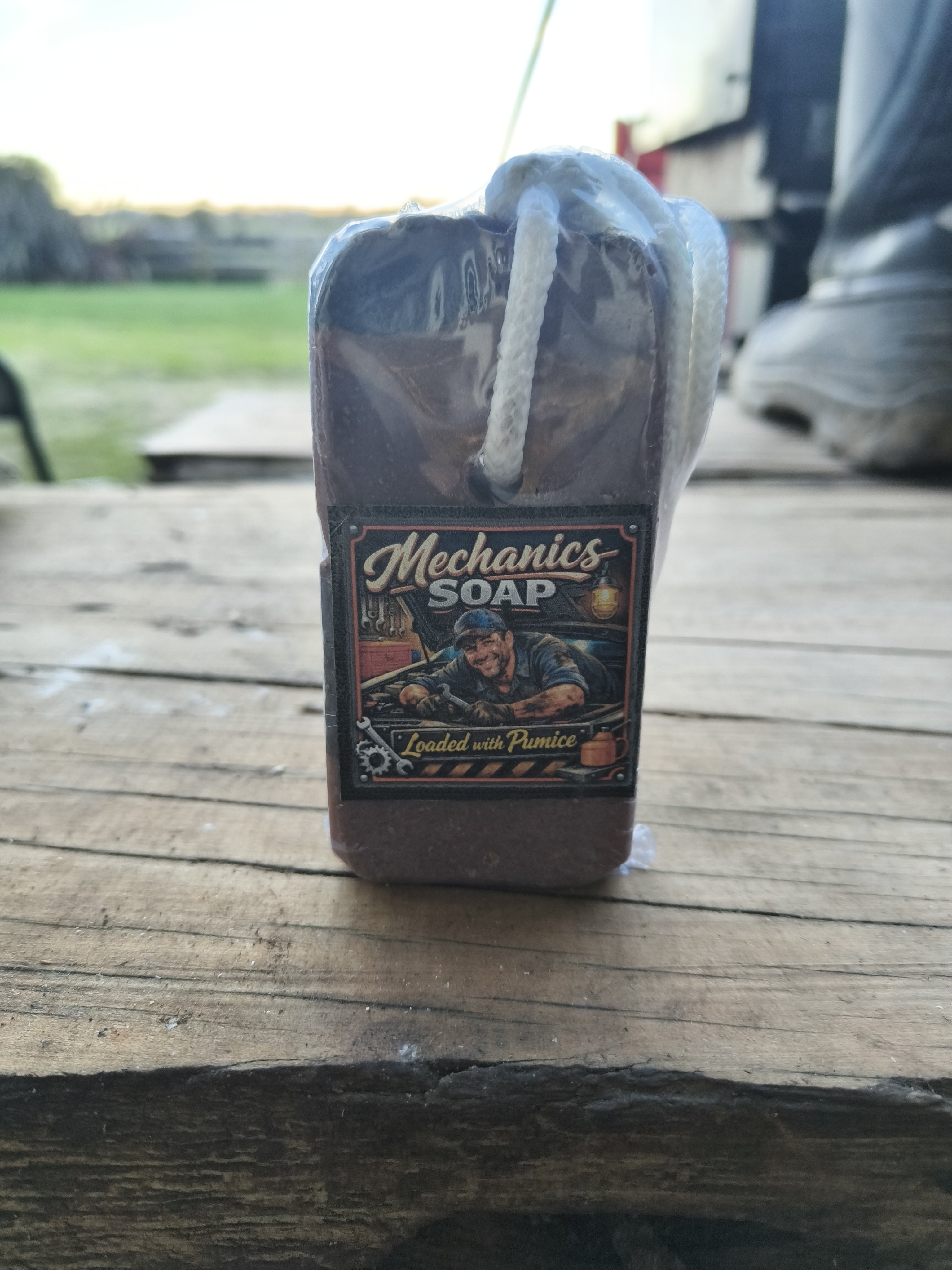 Mechanics Soap with Pumice